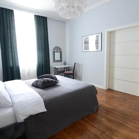 Podslon San Stefano Апартамент София